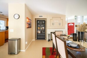 5 عدّة غرف نوم وخدم ة الإنترنت