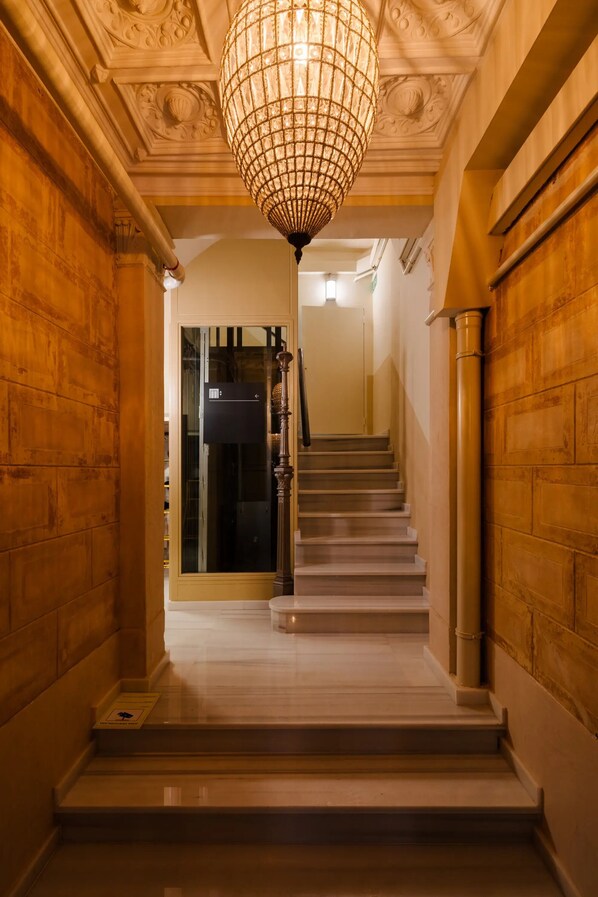 Reception - Hamsa House (Barcelona)