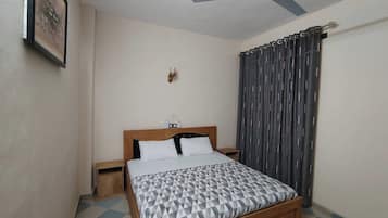 Zimmer, 1 Schlafzimmer, Raucher, Balkon | 1 Schlafzimmer