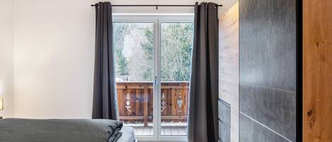 2 室のベッドルーム、WiFi、ベッドシーツ