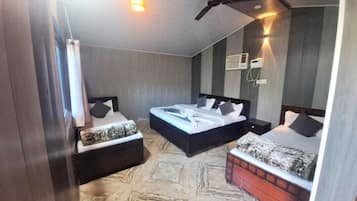 豪華客房 | 書桌、筆電工作空間、免費無線上網