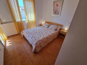 3 chambres, accès au Wi-Fi (inclus)