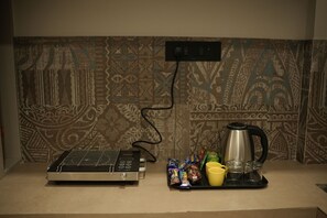 Laptop workspace, free WiFi - Hotel RJ Nesta (Jaipur)
