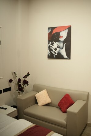 Suite Room | Laptop workspace, free WiFi - Hotel RJ Nesta (Jaipur)