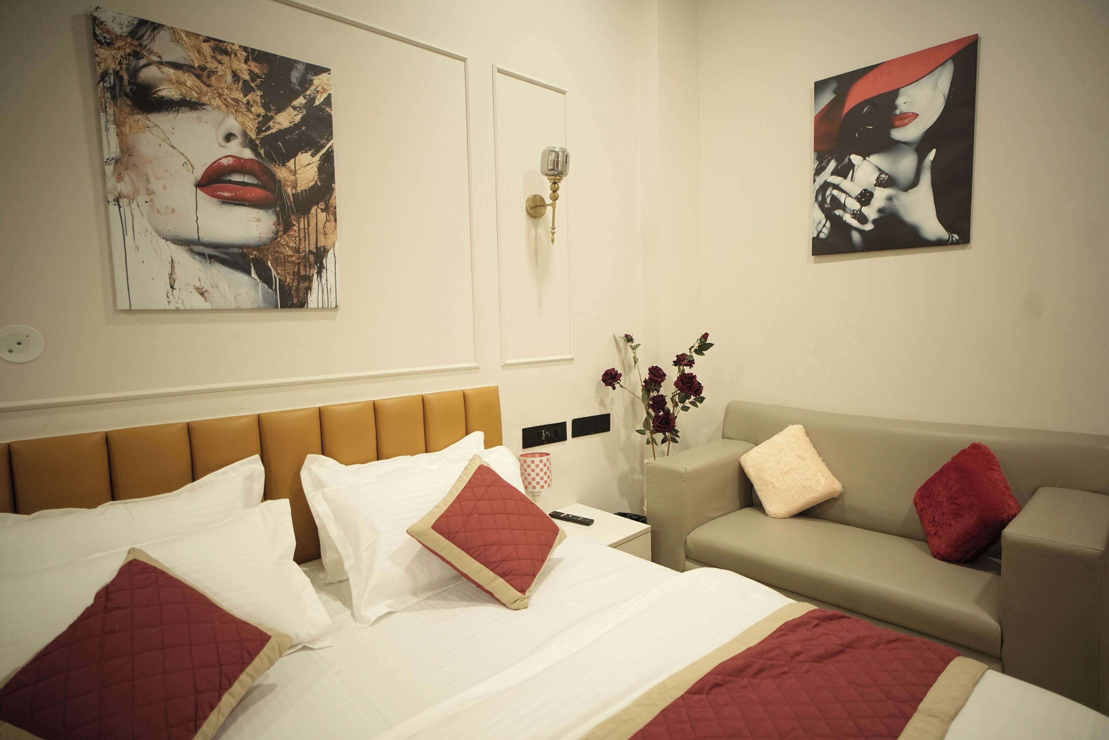 Suite Room | Espacio para trabajar con un portátil y wifi gratis