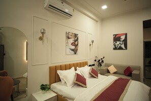 Suite Room - Hotel RJ Nesta (Jaipur)