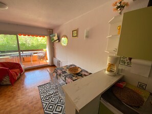 Interior - 4-Person Apartment with Balcony & Parking Near Beach (Argelès-sur-Mer)