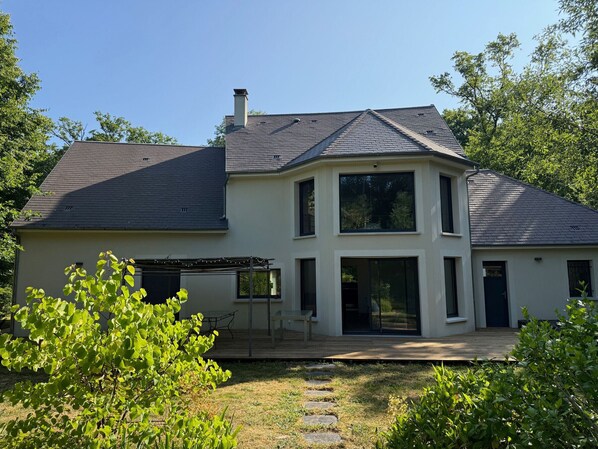 Exterior - Spacious villa between forest and golf, absolute tranquility (Donnery)