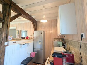 Fridge, microwave, dishwasher