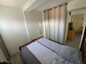 1 bedroom - 2-room apartment near beach with parking (Argelès-sur-Mer)