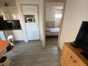 1 bedroom - 2-room apartment near beach with parking (Argelès-sur-Mer)