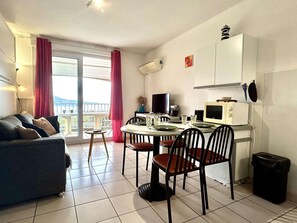 Interior - Studio Cabin with WIFI and Air Conditioning in Banyuls-sur-Mer (Banyuls-sur-Mer)