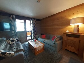 TV - Central apartment in Valmorel, near slopes (Valmorel)