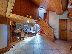 Interior - Méribel: Spacious apartment for 10 people, 5 rooms with pool and parking (Méribel)