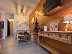 Dining - Cosy and modern apartment for 4/5 people, Falaise area (Avoriaz)