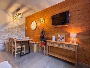 Dining - Cosy and modern apartment for 4/5 people, Falaise area (Avoriaz)