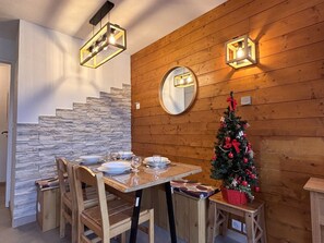 Dining - Cosy and modern apartment for 4/5 people, Falaise area (Avoriaz)