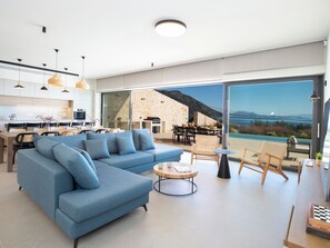 Living area - Amber by the sea – Elegant Villa with amazing view and XLarge Infinity Pool (Afteli)