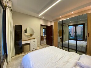 2 bedrooms, iron/ironing board, WiFi, bed sheets - Spacious -2 bedroom apartment in adorable El Shikh Zaid with AC (El Shikh Zaid,)