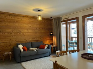 TV - 4-room apartment with balcony in Pralognan-la-Vanoise (Pralognan-la-Vanoise)