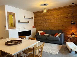 TV - 4-room apartment with balcony in Pralognan-la-Vanoise (Pralognan-la-Vanoise)