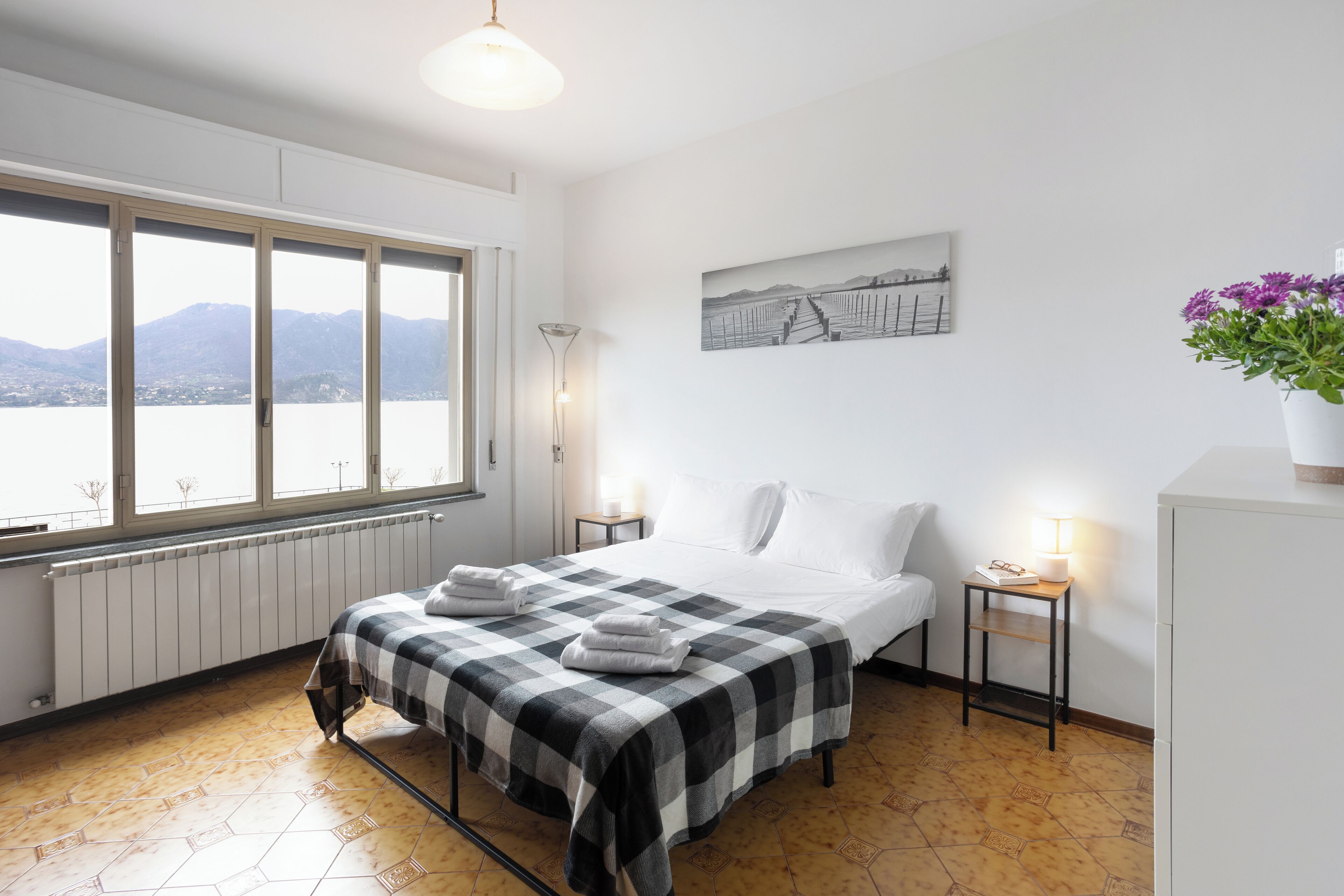 Bügeleisen/Bügelbrett, kostenloses WLAN, Bettwäsche