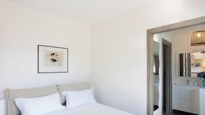 Unclassified image, 5 of 32, button - Suite Federico by Lago Maggiore Rentals (Cannobio)
