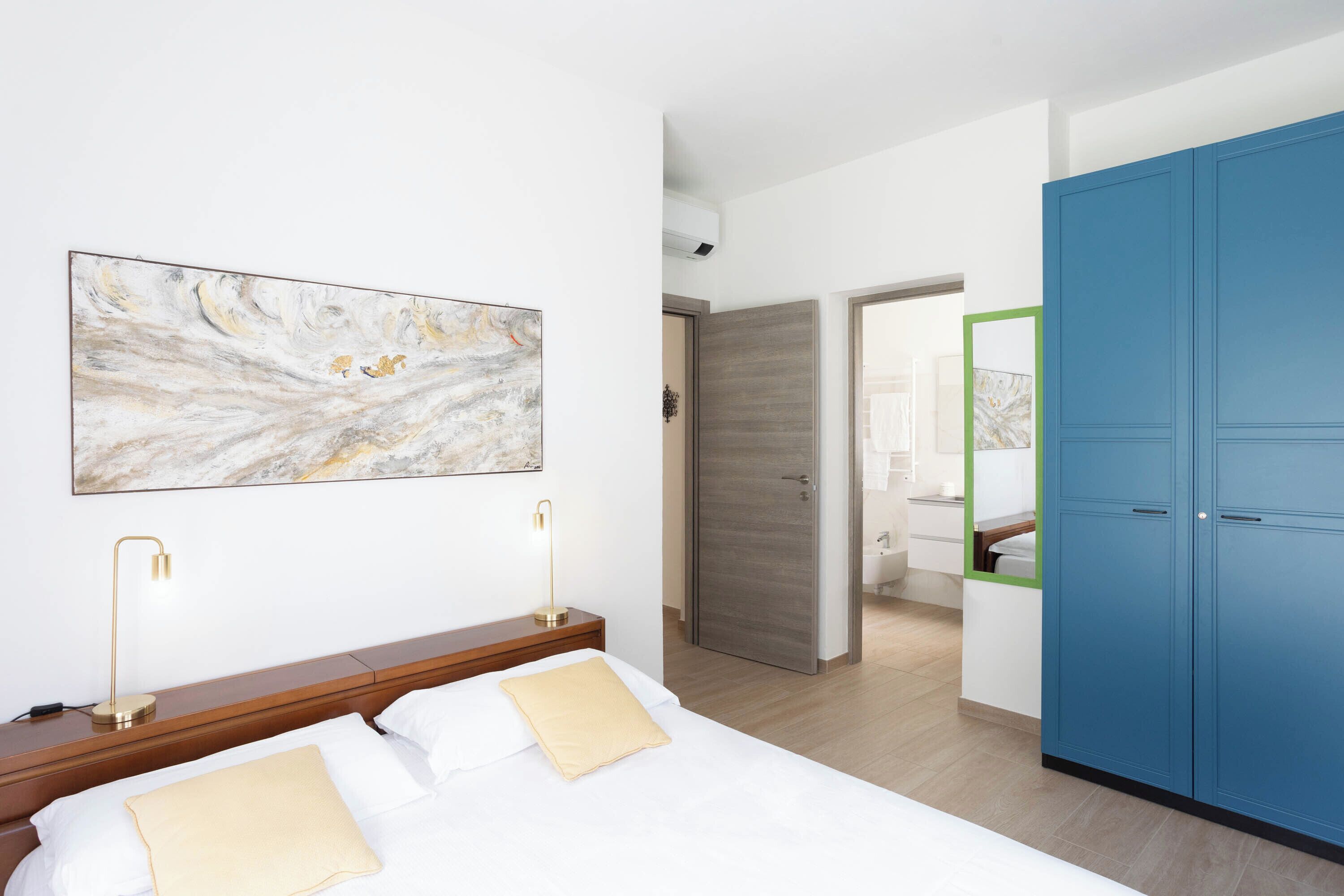 Bügeleisen/Bügelbrett, kostenloses WLAN, Bettwäsche