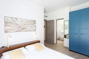 Bügeleisen/Bügelbrett, kostenloses WLAN, Bettwäsche