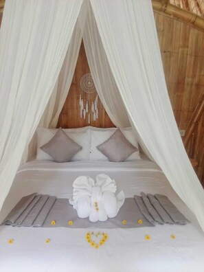 Deluxe Villa, Hill View | Desk, laptop workspace, free WiFi - Hidden Bamboo Village (Selat)