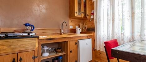 Iron/ironing board, free WiFi