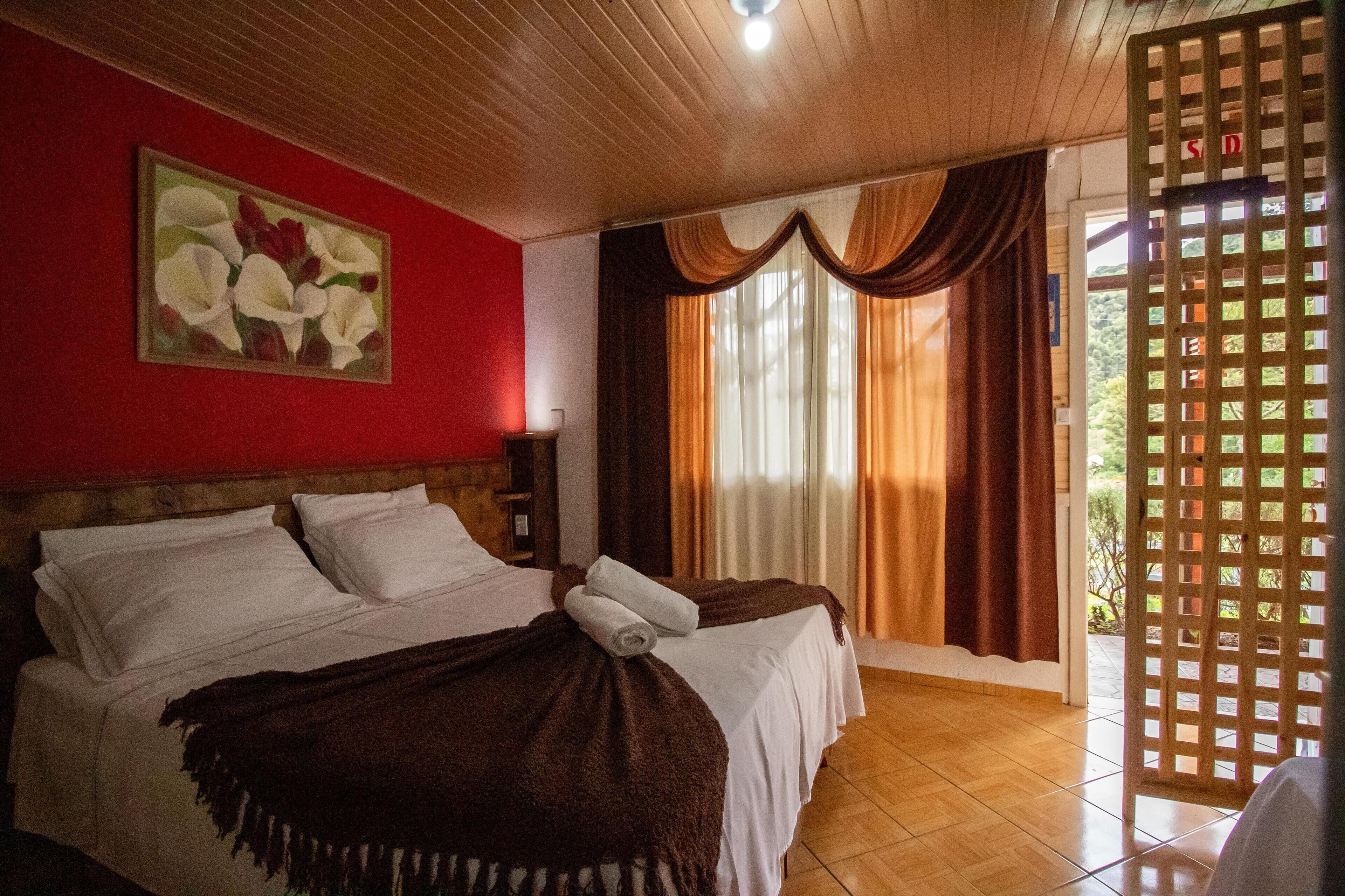 Classic Triple Room, Garden View