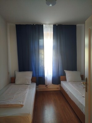 Internet, bed sheets - Three room vacation apartment (Chemnitz)