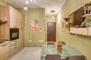 Dining - Spacious 1BR home w/WIFI in the centre of Gzira (Gżira)