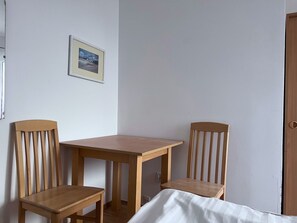 Kahden hengen economy-huone