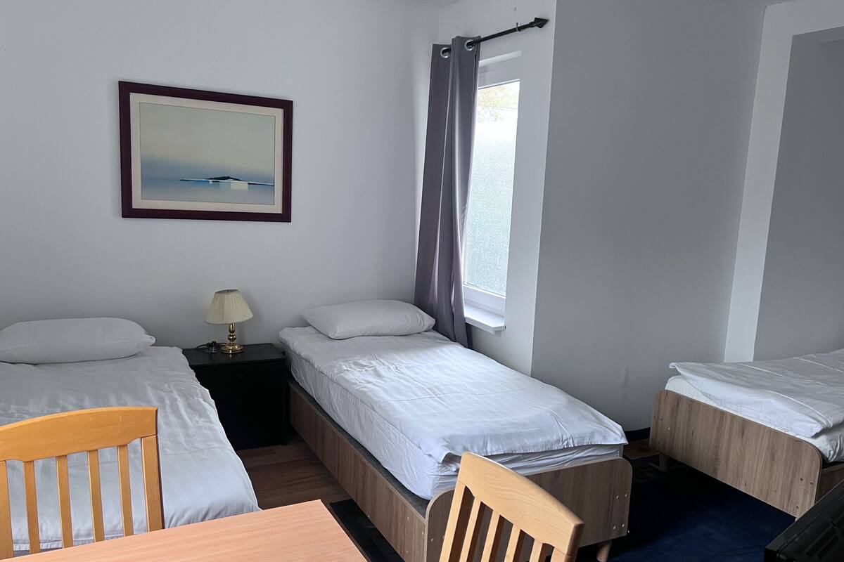 Economy Triple Room