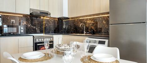 Leilighet – deluxe, 1 soverom, ikke-røyk, byutsikt | Eget kjøkken