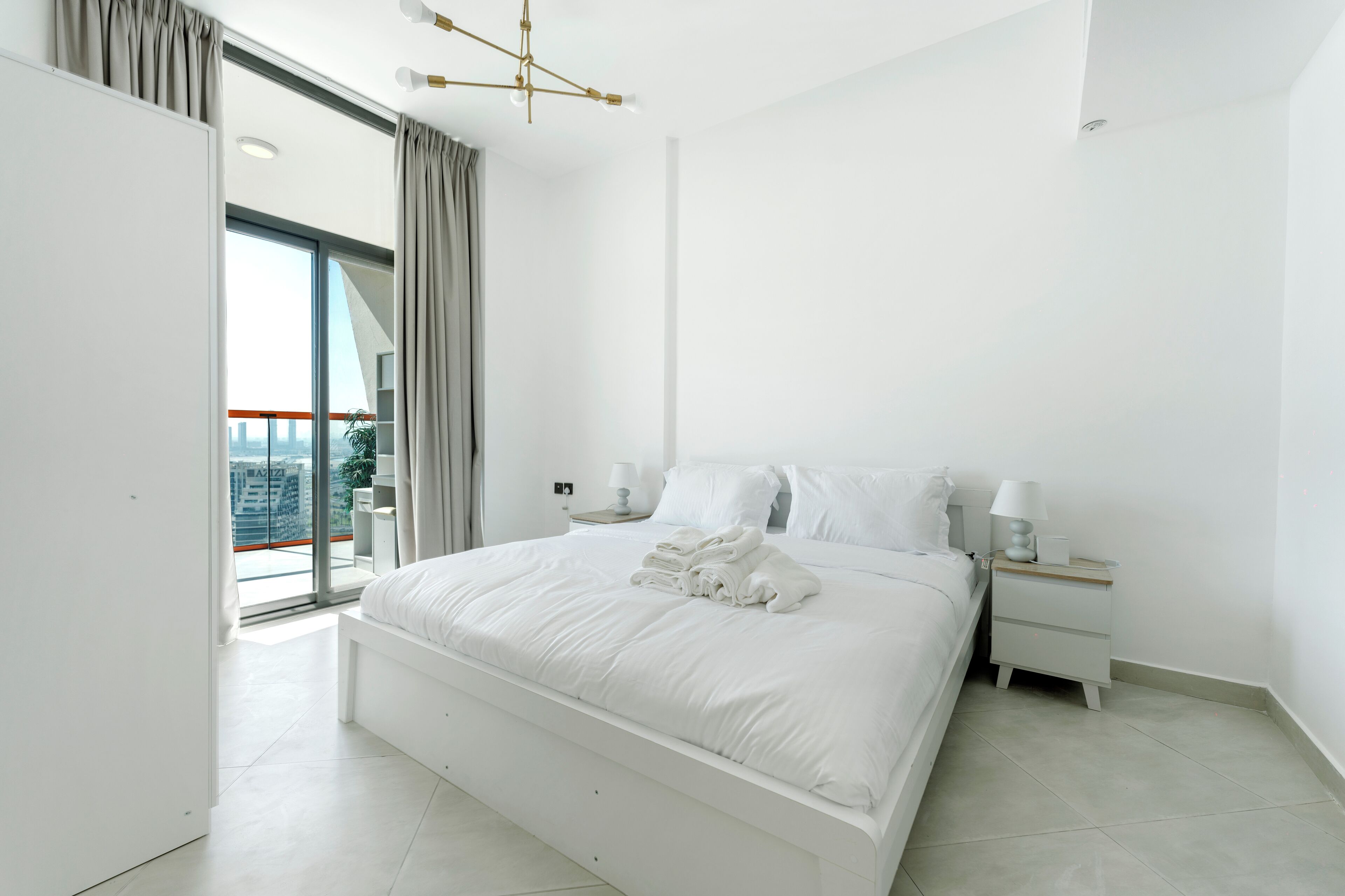 مكواة/لوح كي وواي فاي مجانًا