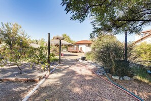 House (1 Bedroom) | Interior - 3 Mi to Dtwn Pahrump: Romantic Desert Oasis (Pahrump)