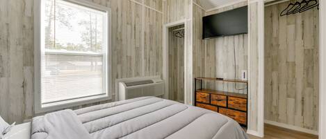 Cottage (2 Bedrooms) | Interior