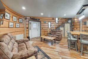 House (2 Bedrooms) | Interior - Mtn-view Retreat w/ Yard: 4 Mi to Dtwn Lincoln (Lincoln)