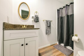 Interior - Pet-friendly Picayune Tiny Home: 4 Mi to Dtwn! (Picayune)