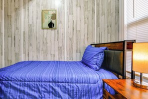 Cottage (2 Bedrooms) | Interior - Pet-friendly Picayune Tiny Home: 4 Mi to Dtwn! (Picayune)