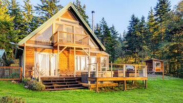 House (3 Bedrooms) | Front of property