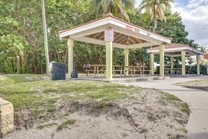 Apartment (1 Bedroom) | Interior - 1 Mi to Pompano Beach Pier: Pet-friendly Studio! (Pompano Beach)