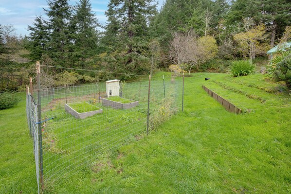 House (0 Bedroom) | Interior - Pacific View Cottage - 100 High w/ Ocean Views (Langlois)