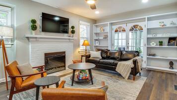 House (2 Bedrooms) | Front of property