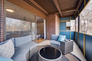 Apartment (2 Bedrooms) | Interior - 1 Mi to CU Boulder! Walkable Condo w/ Indoor Pool (Boulder)