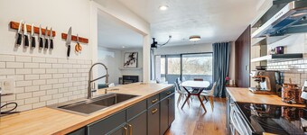 1 Mi to CU Boulder! Walkable Condo w/ Indoor Pool