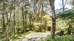 Unclassified image, 2 of 32, button - 3 Mi to Hawaii Volcanoes NP: Spacious Home w/ Deck (Volcano)